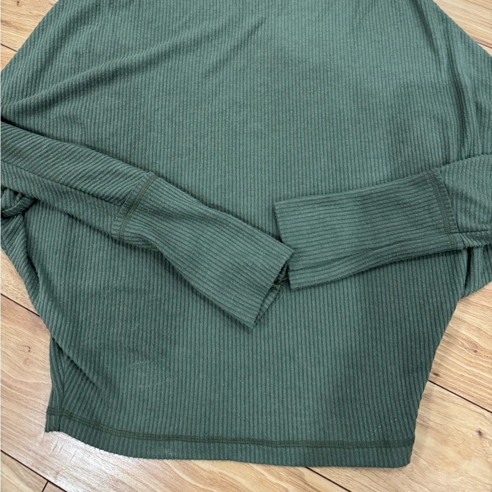 Green Ribbed Top - Picture 3 of 3